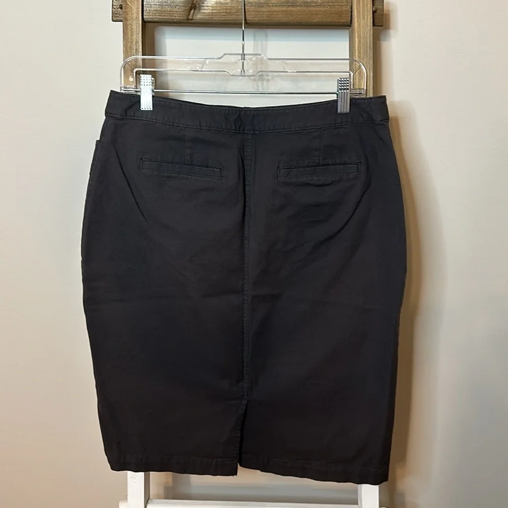 The Limited Pencil Skirt with Front Button Up Closure and Pockets Size 12 in GUC